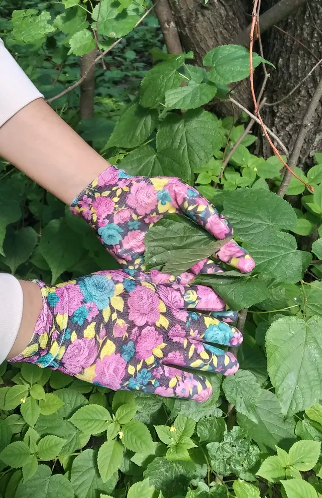 Перчатки "Солнце Сад" из полиэстра с полиуретановым покрытием серые M 1 пара